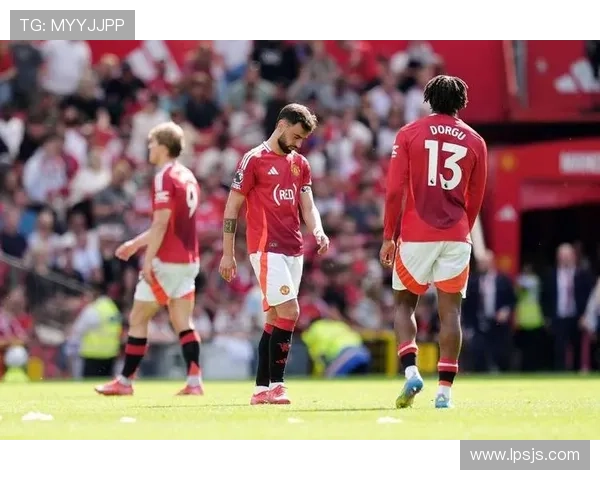 英媒称帕尔默赴曼联B费或让位